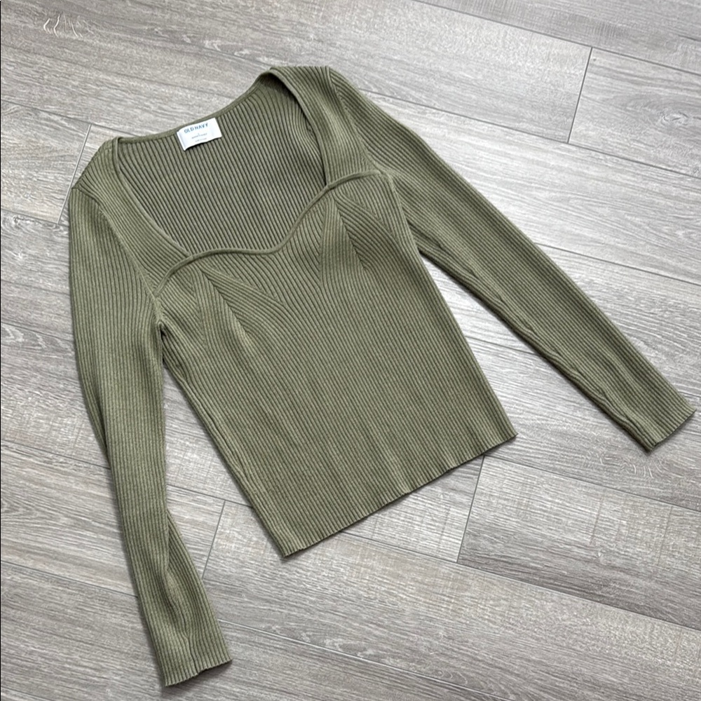 Ribbed Long Sleeve Top in Olive Green